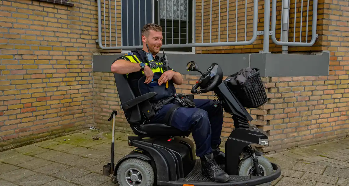 Persoon op fatbike rijdt door na aanrijden scootmobiel - Foto 1