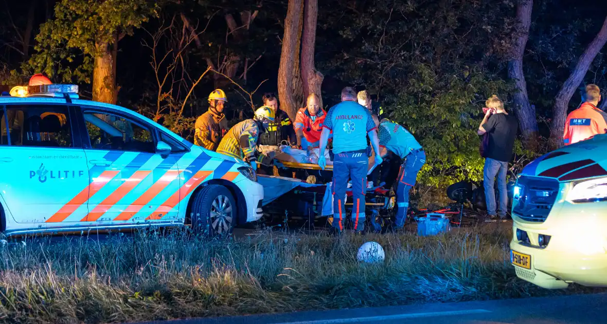 Meerdere gewonden bij botsing tussen scooter en fietsers - Foto 14