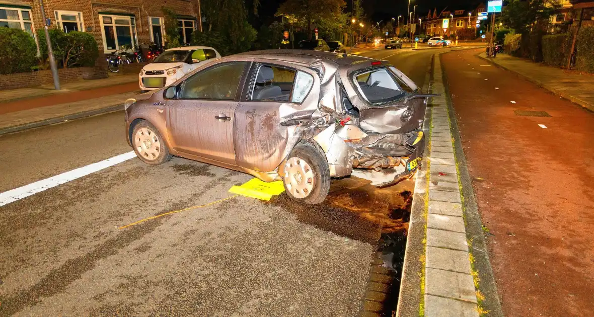 Gevaarlijke bocht opnieuw toneel van ongeluk - Foto 13