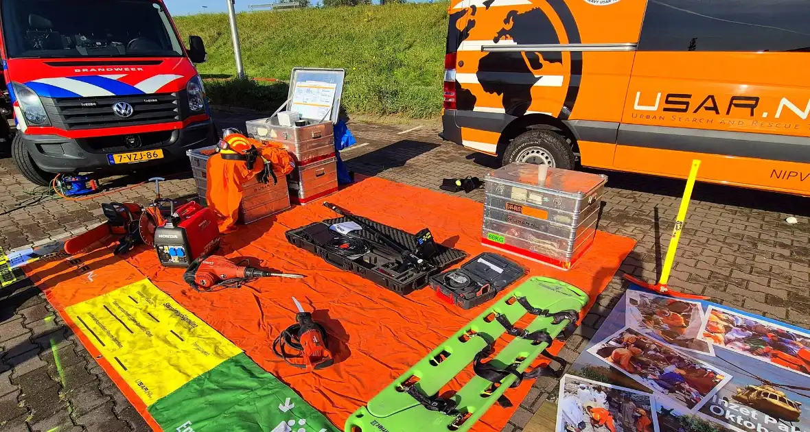 Hulpverleners geven inkijk in hun vak tijdens veiligheidsdag - Foto 11