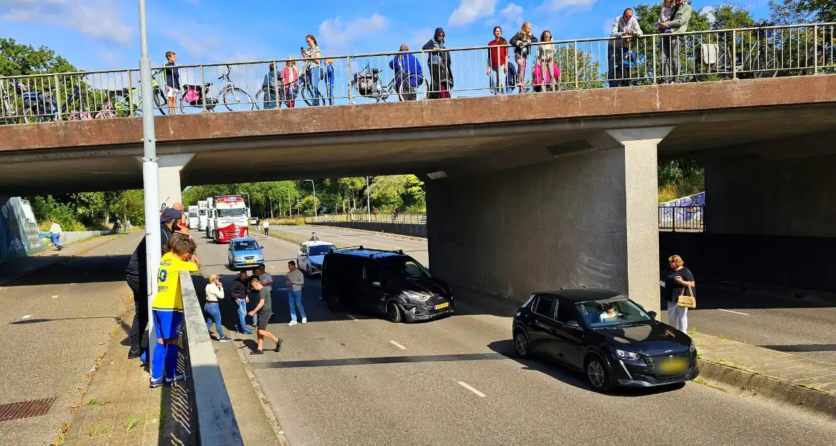 Aanrijding in tunnel zorgt voor verkeerschaos tijdens truckrun - Foto 4