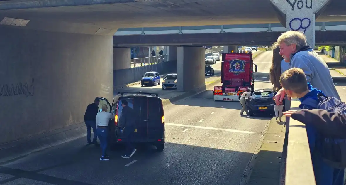 Aanrijding in tunnel zorgt voor verkeerschaos tijdens truckrun - Foto 6