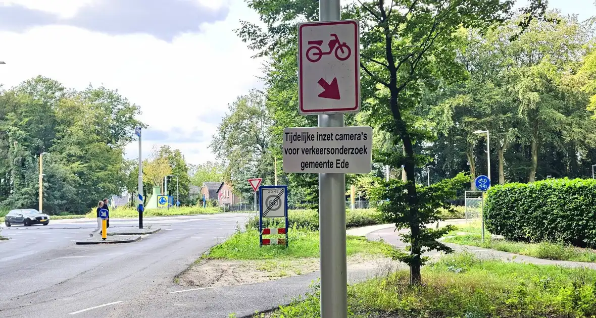 Gemeente gaat camera's plaatsen voor verkeersinzicht bij horror rotonde - Foto 2