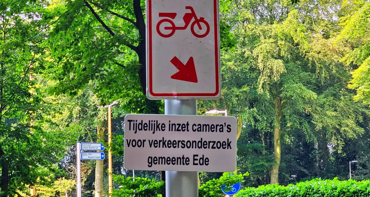 Gemeente gaat camera's plaatsen voor verkeersinzicht bij horror rotonde - Foto 3