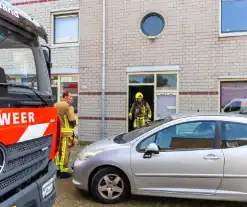 Oplettende buren merken afgaande rookmelder op, bewoners in slaap gevallen