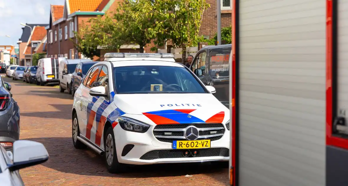 Oplettende buren merken afgaande rookmelder op, bewoners in slaap gevallen - Foto 5