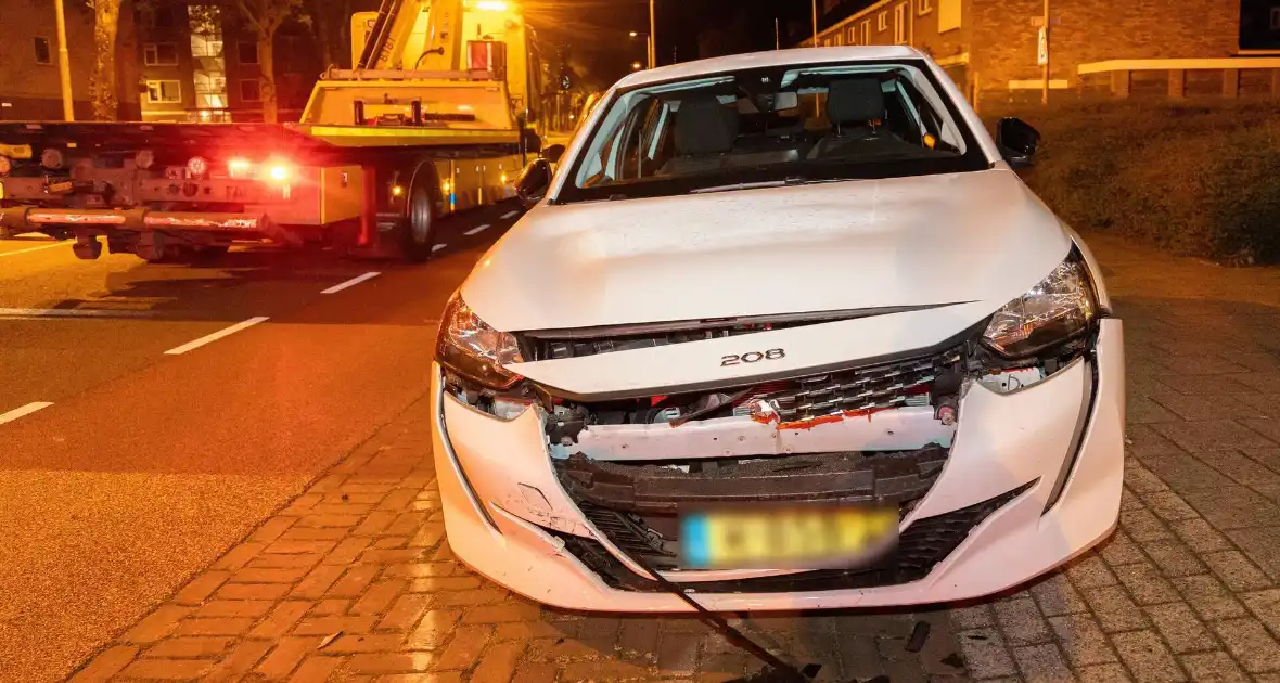 Auto veroorzaakt kettingreactie bij nachtelijk ongeval - Foto 6