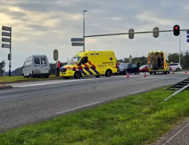 Meerdere gewonden bij botsing tussen twee voertuigen