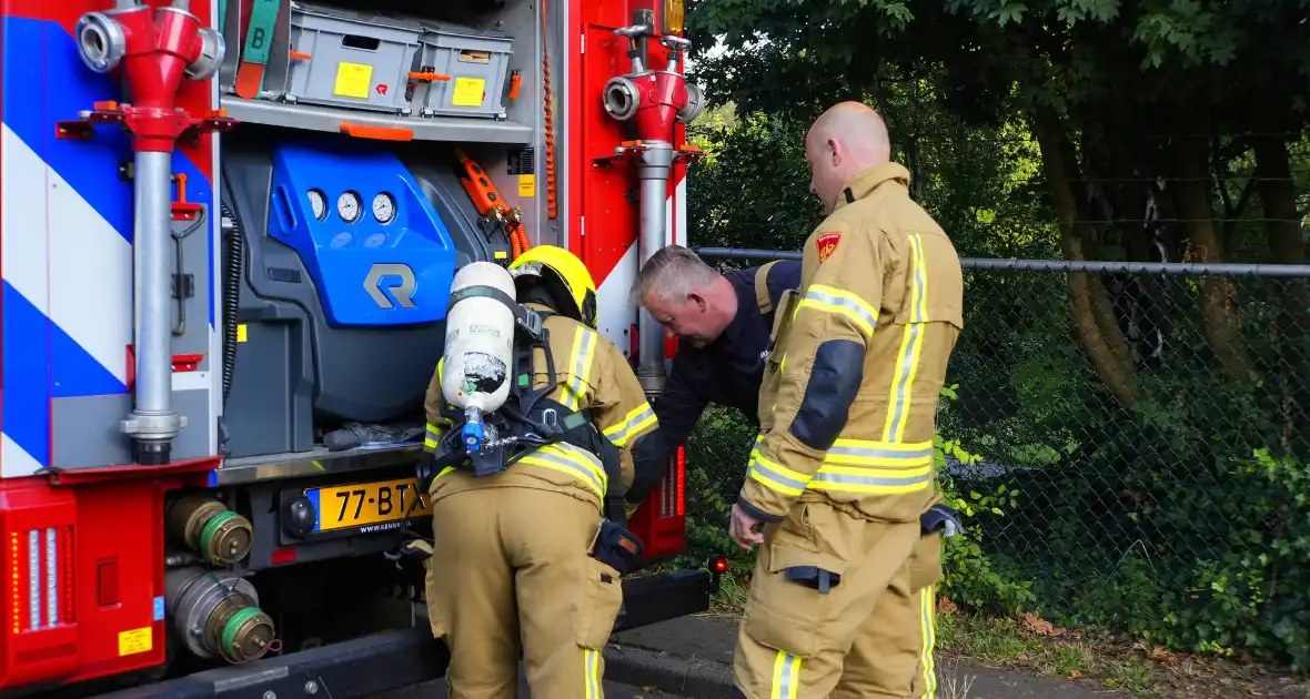 Brand bij school met emmers geblust door brandweer - Foto 4