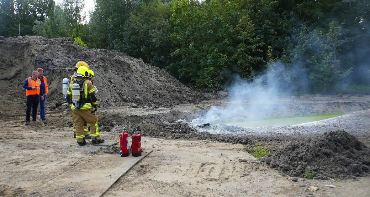 Poederblussers ingezet bij brand in stroomkast - Foto 4