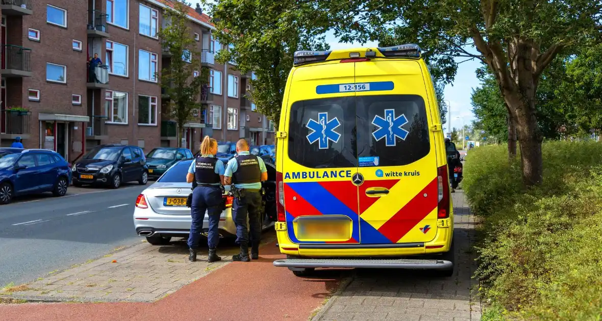 Scooterbestuurder gewond bij botsing met autodeur - Foto 6