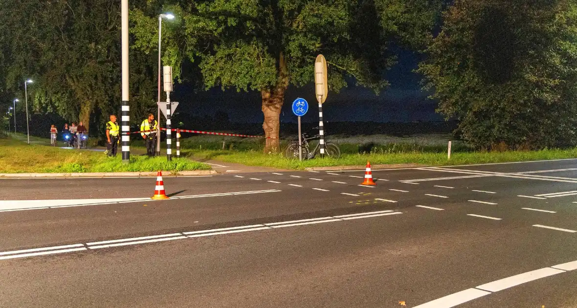 Fietser overlijd na botsing met auto - Foto 14