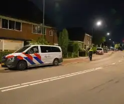 Explosie bij woning, politie doet onderzoek