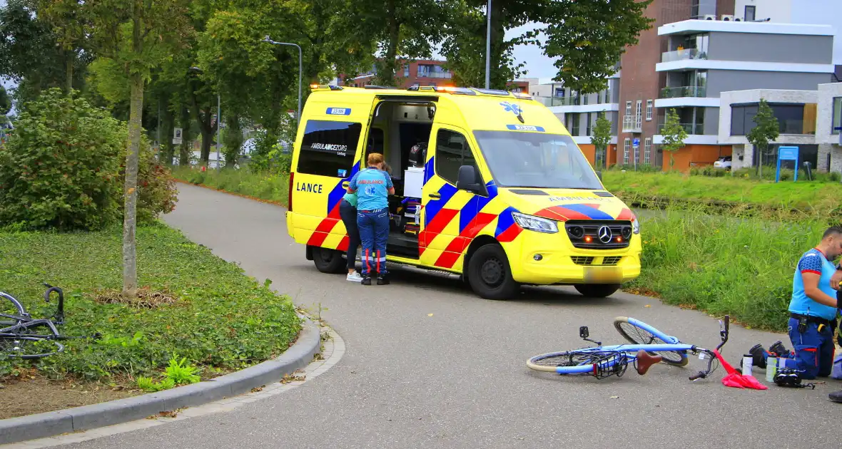 Wielrenner en fietser botsen op elkaar - Foto 3