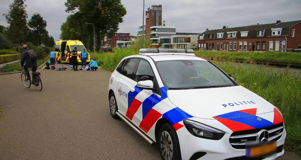 Wielrenner en fietser botsen op elkaar - Foto 4