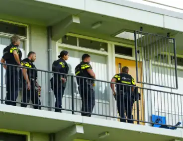 Politie onderzoekt vuurwapenmelding op School