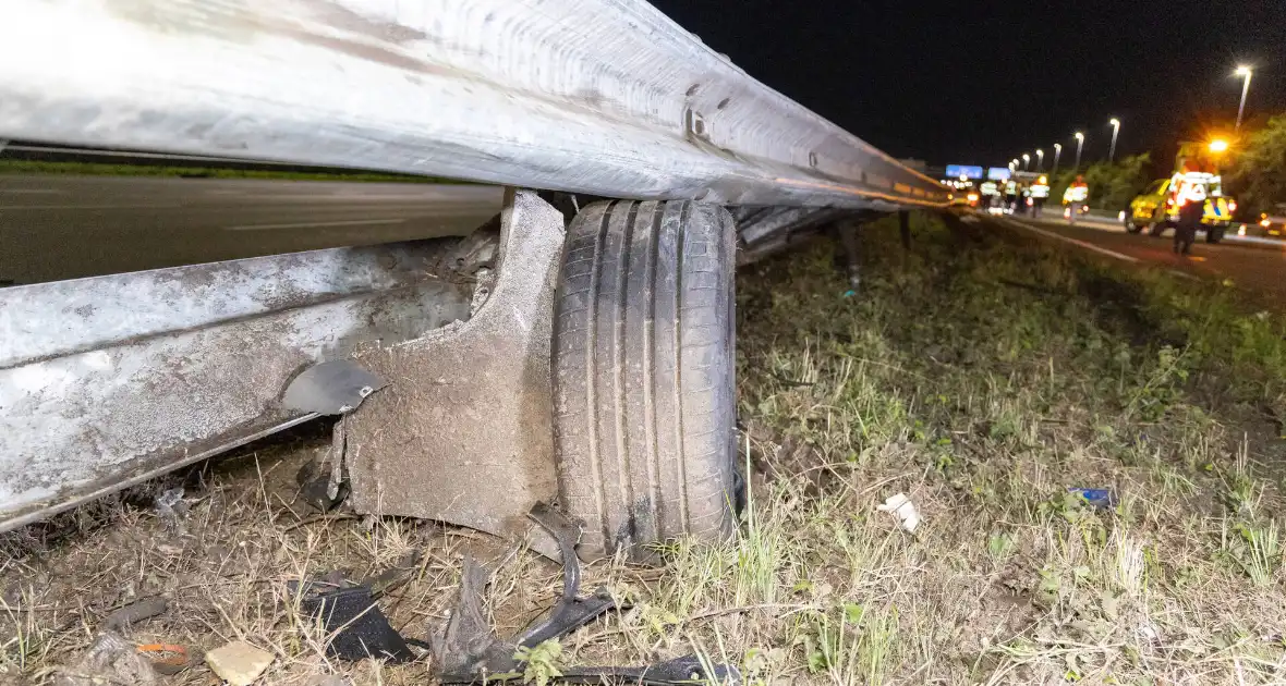 Peperdure Porsche total-loss na aanrijding - Foto 6