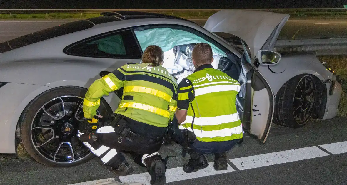 Peperdure Porsche total-loss na aanrijding - Foto 7