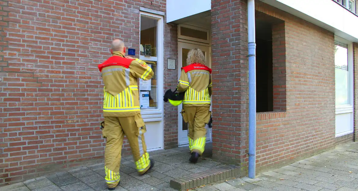 Huisartsenpraktijk tijdelijk ontruimd door stankoverlast - Foto 2