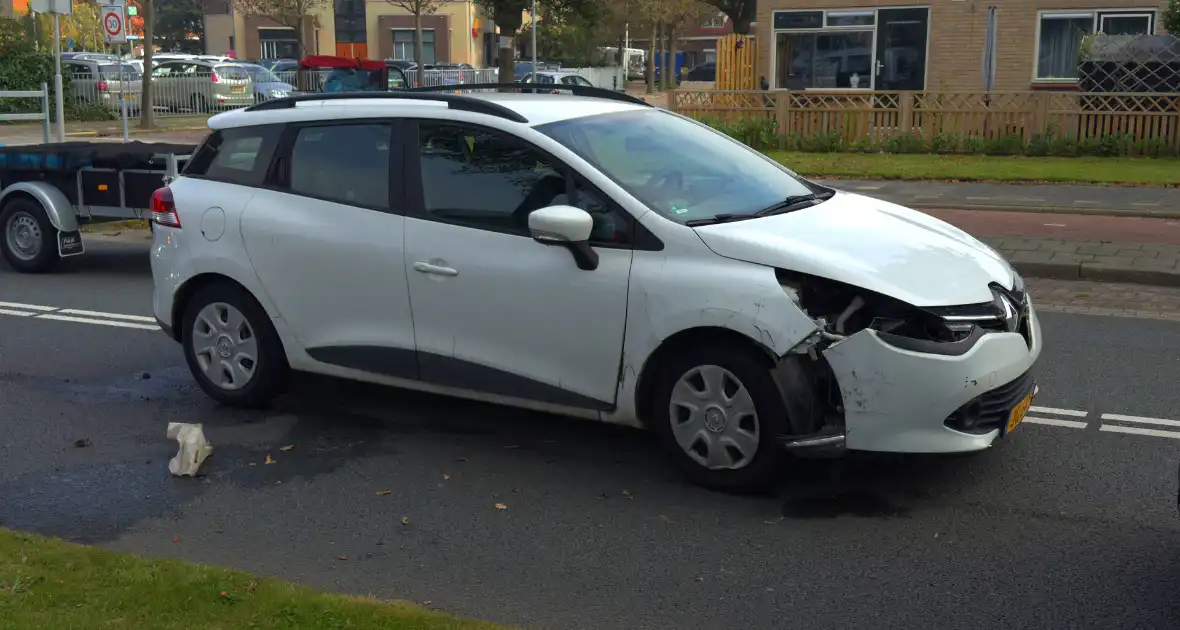 Aanrijding zorgt voor schade, geen gewonden