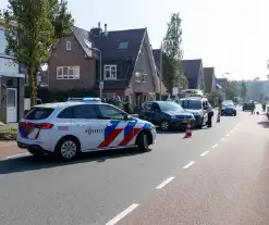 Bestuurder naar ziekenhuis na botsing