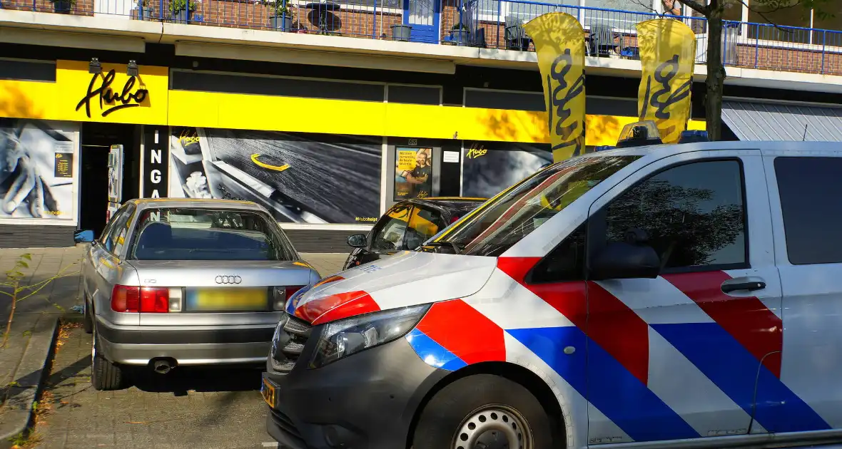 Gewapende overval op bouwmarkt: daders op scooters gevlucht - Foto 9