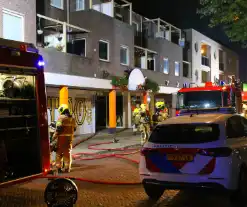 Meerdere personen nagekeken in ambulance na brand in appartement