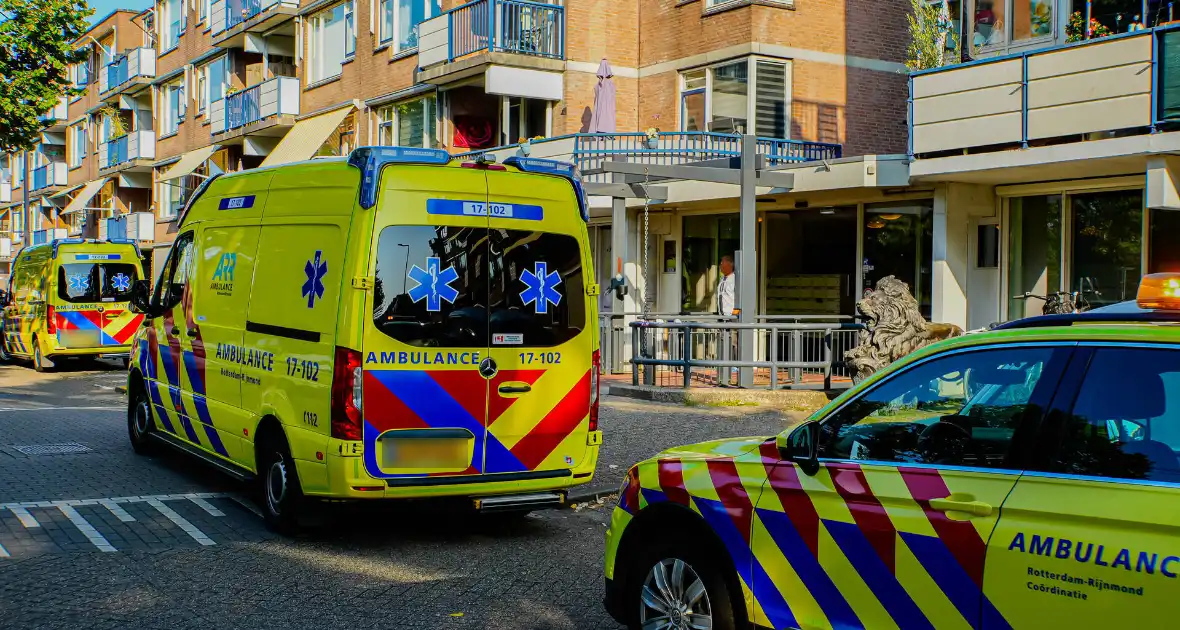 Twee personen onwel geraakt in woning - Foto 1