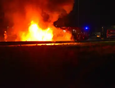 Auto uitgebrand op A12