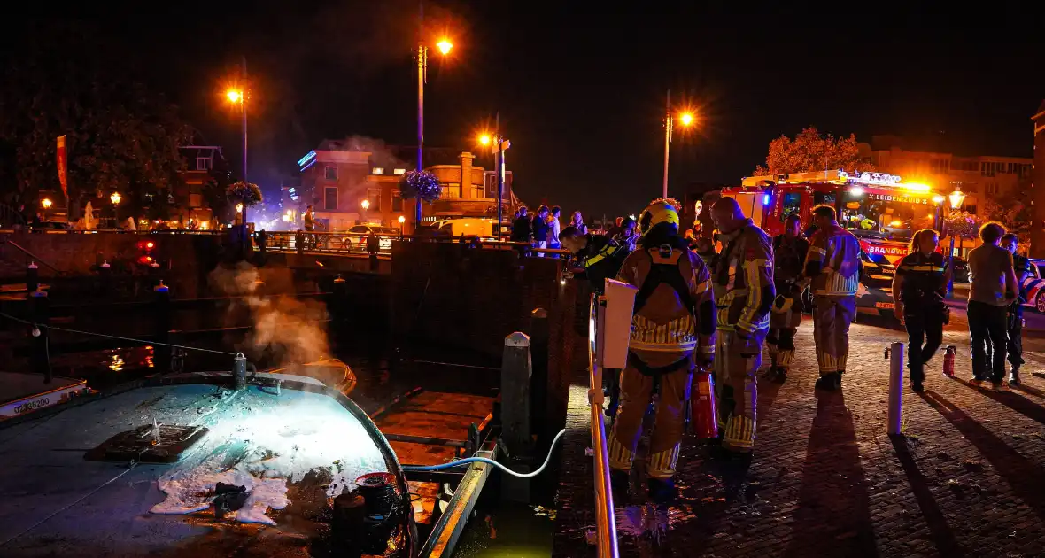 Brand op boot snel gedoofd - Foto 4