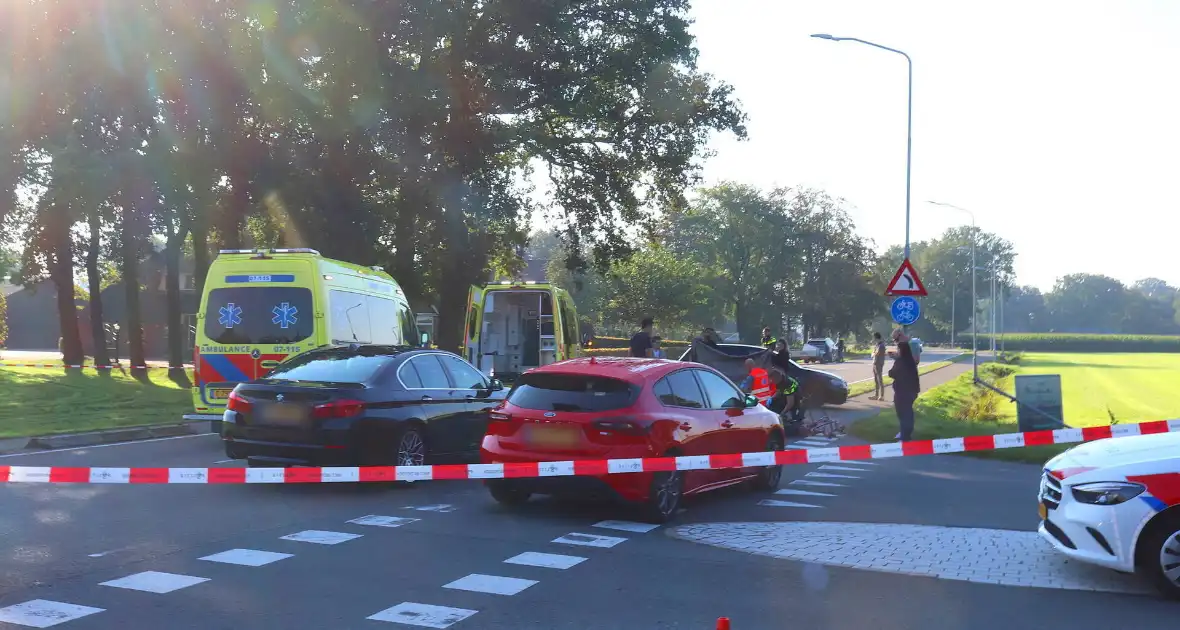 Wielrenner geschept door auto, traumateam ingezet - Foto 3