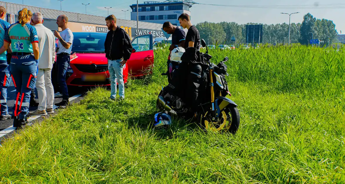 Schade bij ongeval met motor en auto - Foto 2