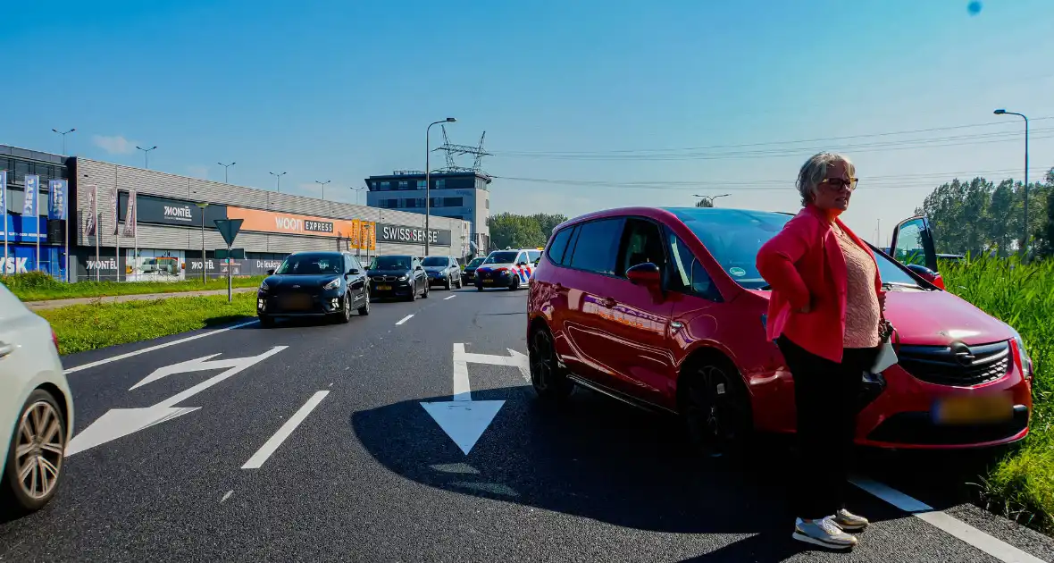 Schade bij ongeval met motor en auto - Foto 3