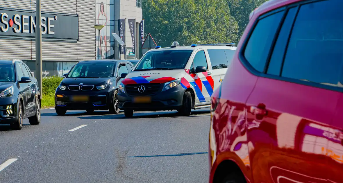 Schade bij ongeval met motor en auto - Foto 4