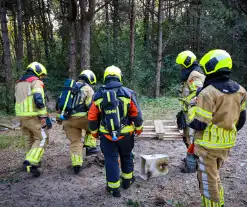 Brand gesticht in bos, brandweer doet er zand over