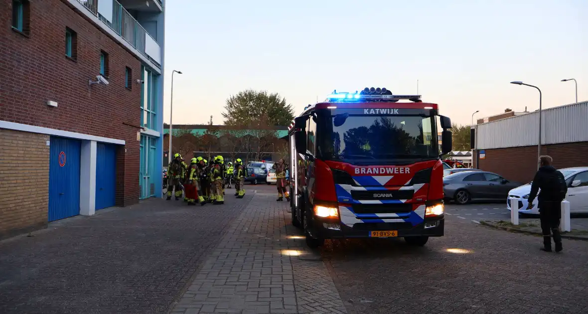 Barbecue op balkon zorgt voor inzet brandweer - Foto 17