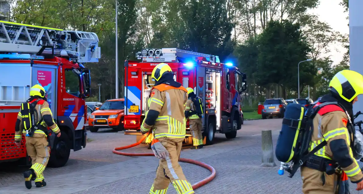 Barbecue op balkon zorgt voor inzet brandweer - Foto 9