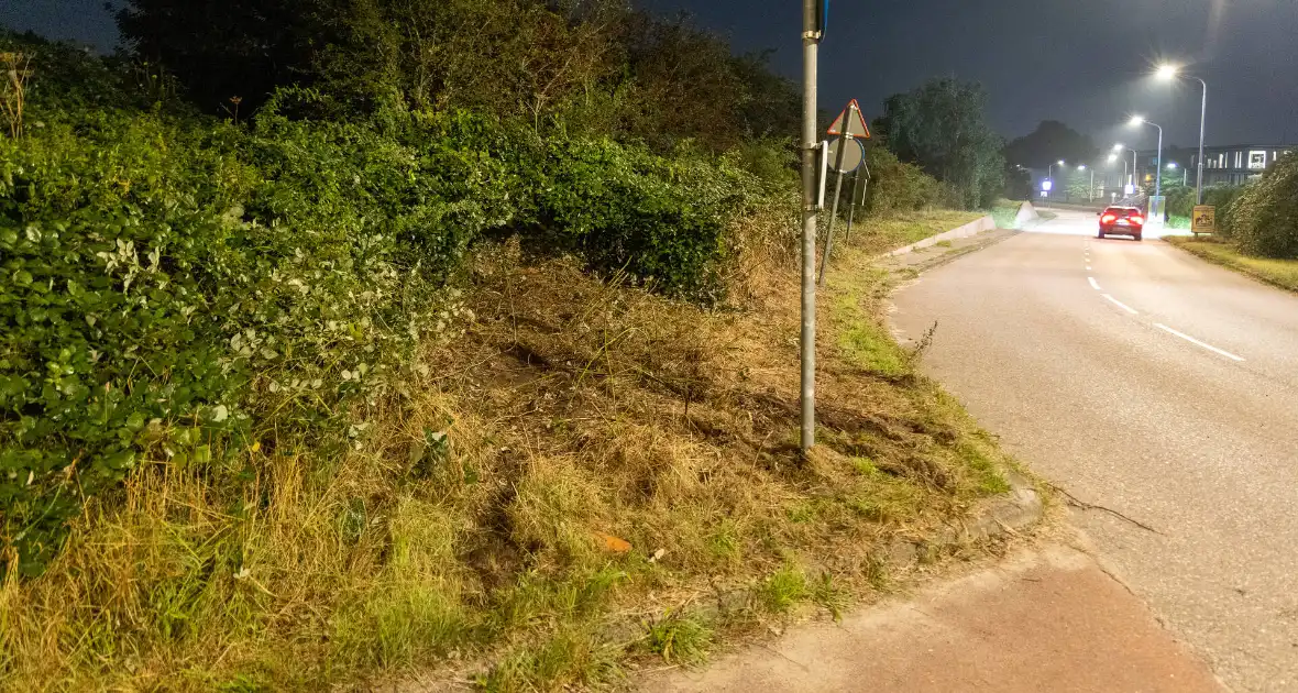 Minderjarige botst met personenauto tijdens joyride - Foto 18