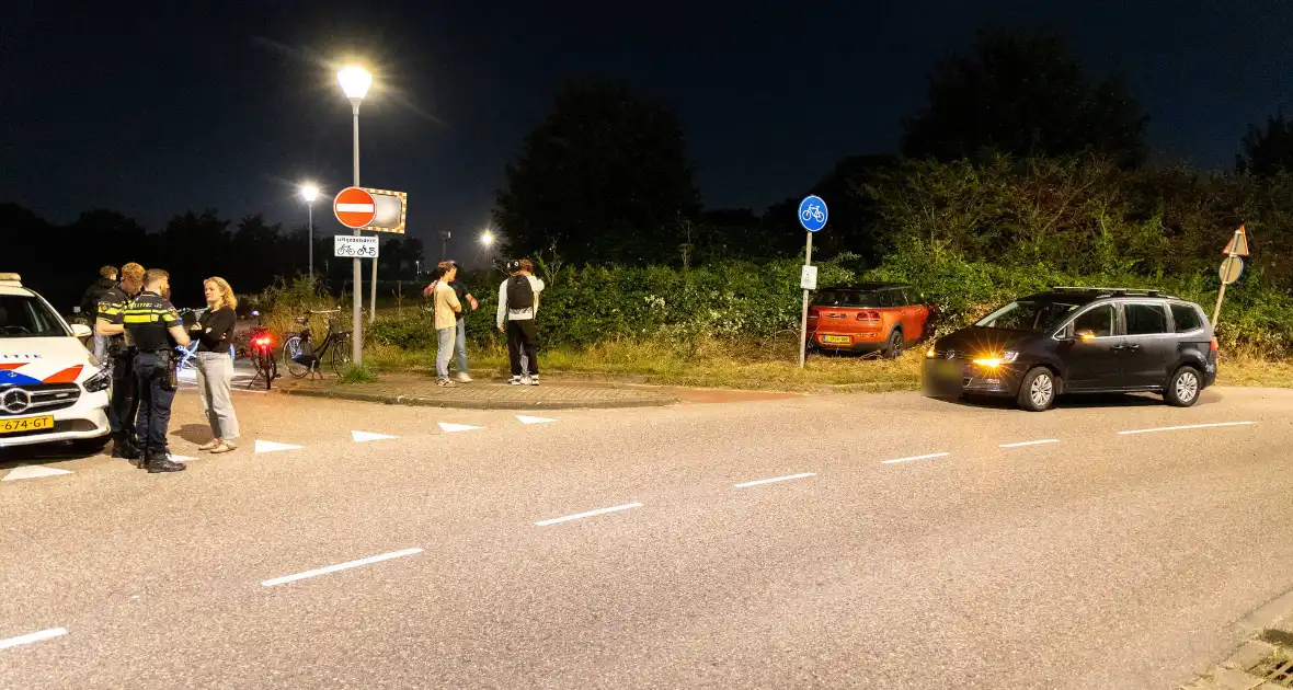 Minderjarige botst met personenauto tijdens joyride - Foto 3