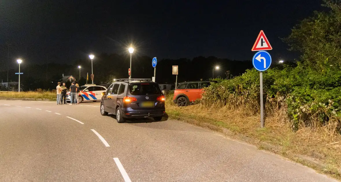 Minderjarige botst met personenauto tijdens joyride - Foto 7