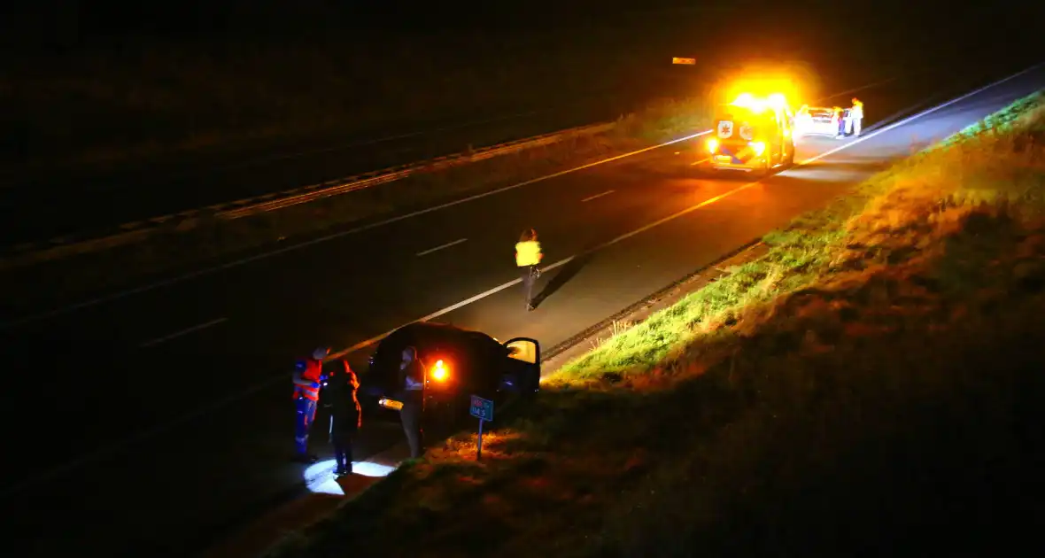 Twee auto's zwaar beschadigd bij aanrijding - Foto 1