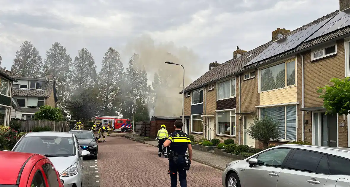 Veel rookontwikkeling bij schuurbrand