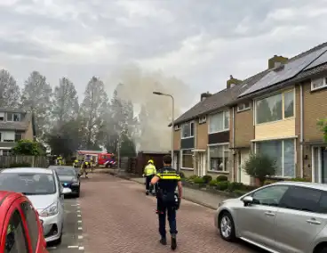 Veel rookontwikkeling bij schuurbrand