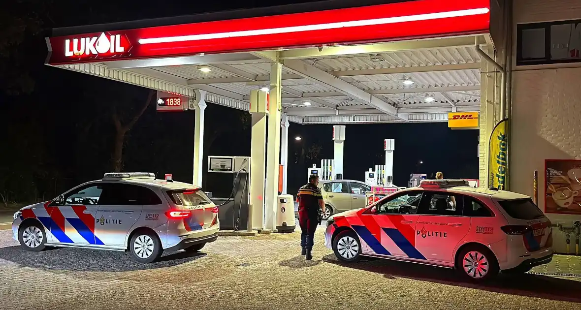 Overval op tankstation, dader vlucht weg