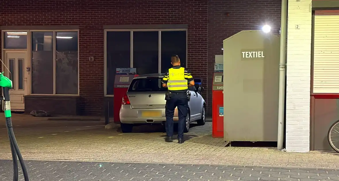 Overval op tankstation, dader vlucht weg - Foto 4