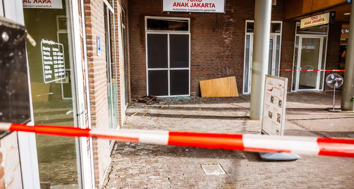 Enorme schade en woningen onbewoonbaar - Foto 4