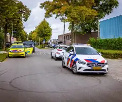 Ambulance vervoert gewonde na aanrijding