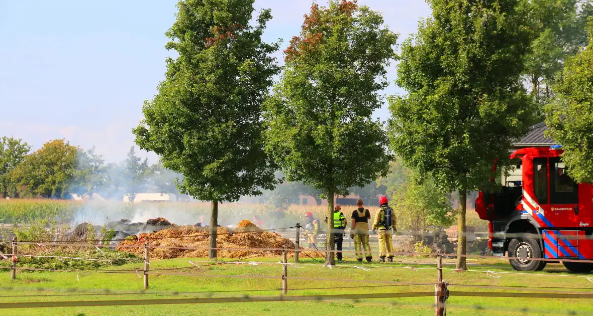 Smeulende mesthoop zorgt voor brandweeractie - Foto 3