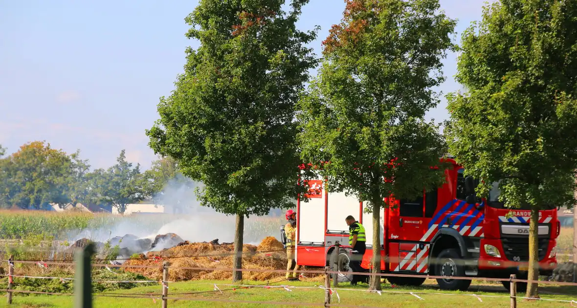 Smeulende mesthoop zorgt voor brandweeractie - Foto 7