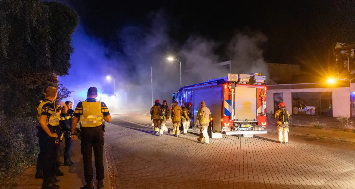 Brand in kledingcontainer veroorzaakt schade aan kringloopwinkel